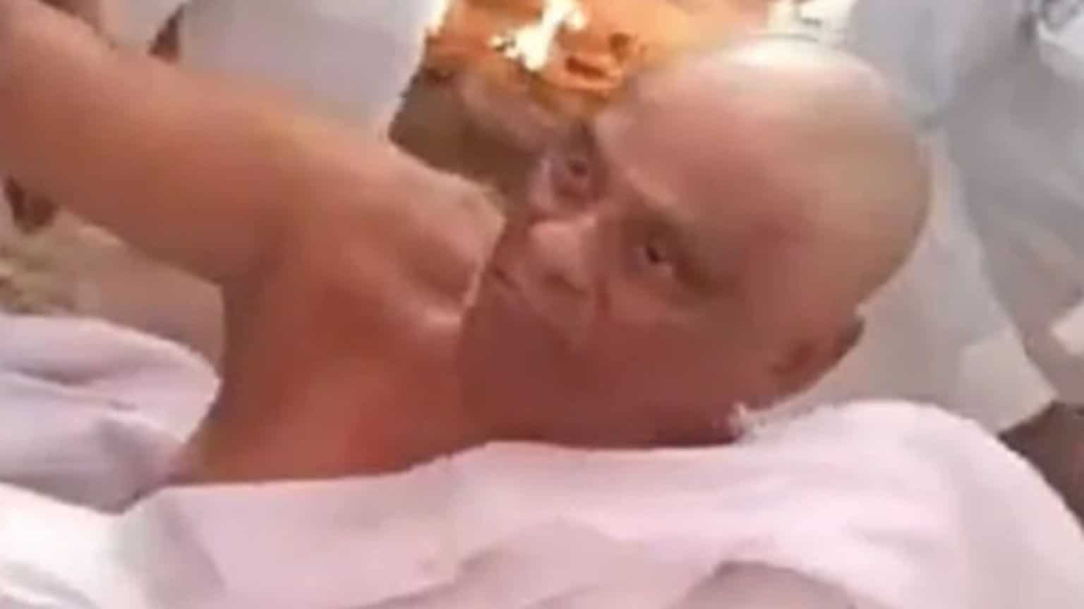 Militar indiano finge a própria morte para ver quem iria ao seu funeral