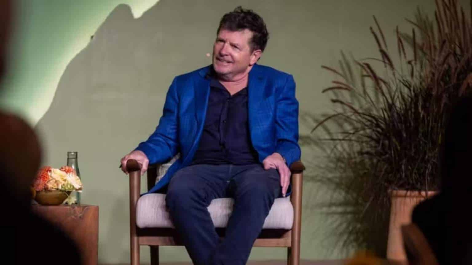 Michael J. Fox revela que parou de andar por medo de quedas: 'Perigoso'