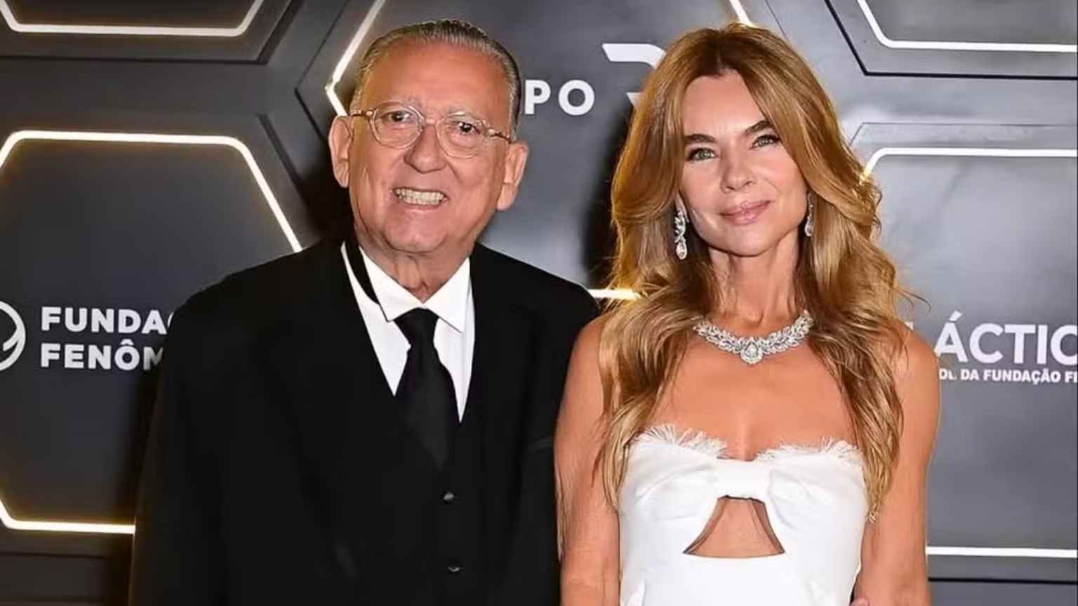 Galvão Bueno é internado em São Paulo com pneumonia; neta diz que ele 'está bem'