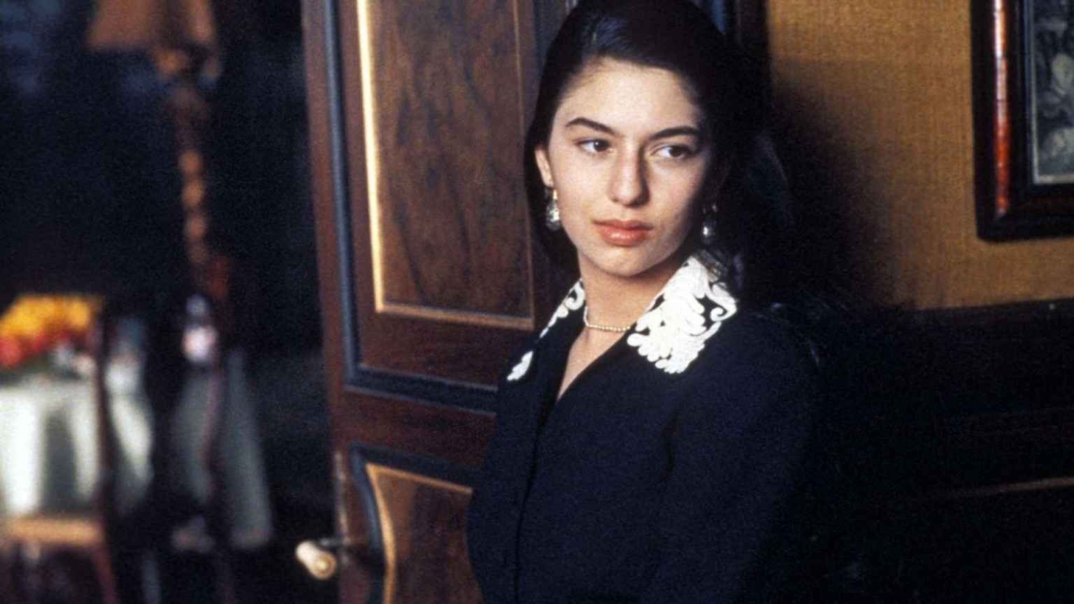 Sofia Coppola brinca sobre ser 'nepo baby' que 'arruinou O Poderoso Chefão' em homenagem