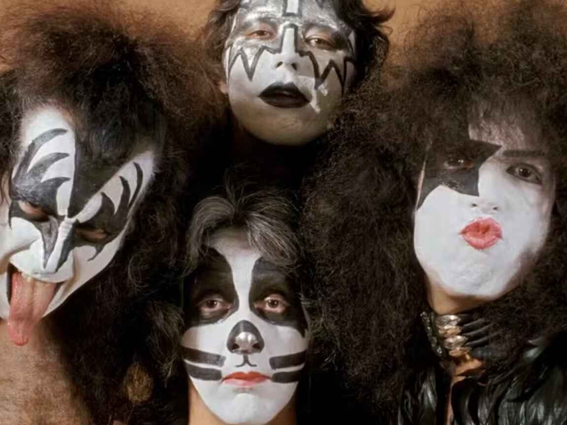 Gene Simmons lamenta não ter ajudado Ace Frehley e Peter Criss: 'Fomos egoístas por causa do dinheiro'