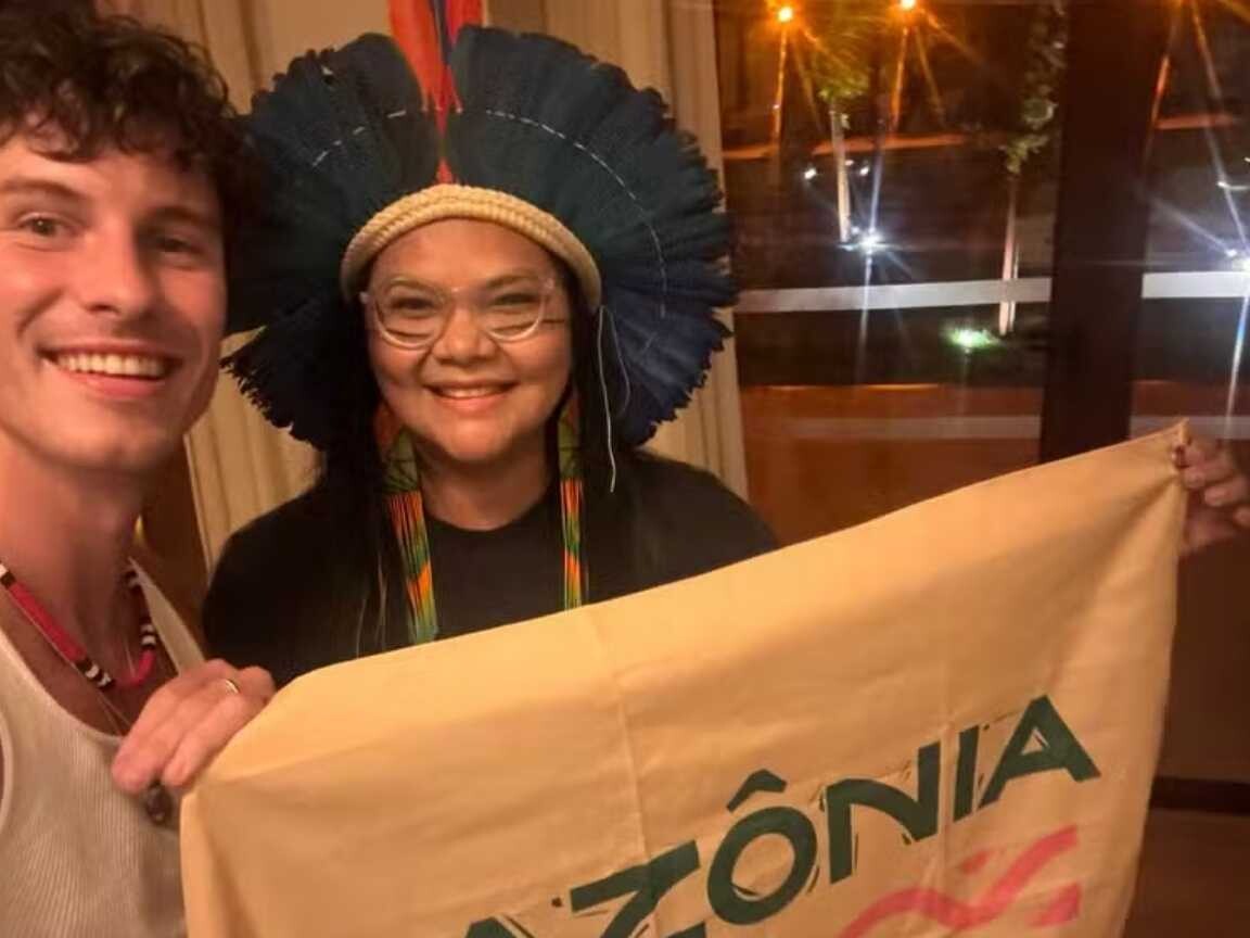 Shawn Mendes desembarca em Belém para a COP30 e visita Amazônia de Pé